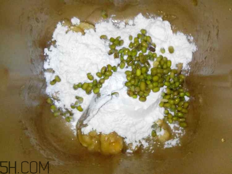 綠豆糕和香蕉能一起吃嗎？吃了綠豆糕還能吃香蕉嗎？
