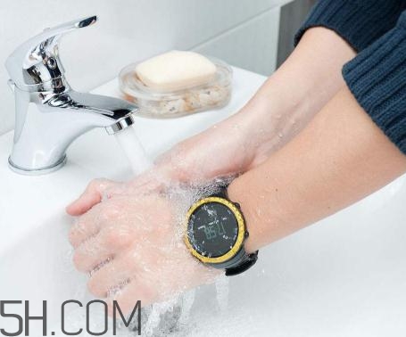 防水手表防熱水嗎？防水手表進(jìn)水了怎么辦？