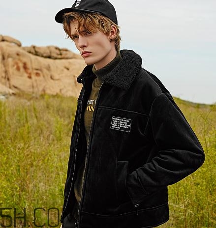 馬克華菲衣服貴嗎？馬克華菲的衣服多少錢？