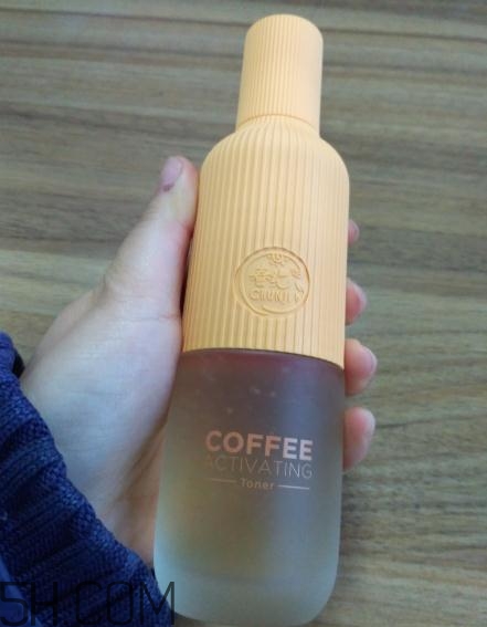 春紀(jì)咖啡煥膚菁華露好用嗎？春紀(jì)咖啡煥膚菁華露評(píng)測(cè)
