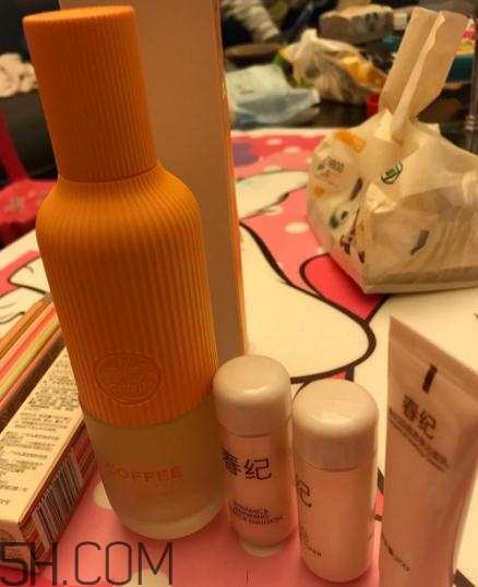 春紀(jì)咖啡煥膚菁華露好用嗎？春紀(jì)咖啡煥膚菁華露評(píng)測(cè)