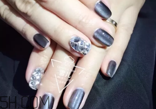 什么是反法式美甲？好看的貓眼美甲圖片