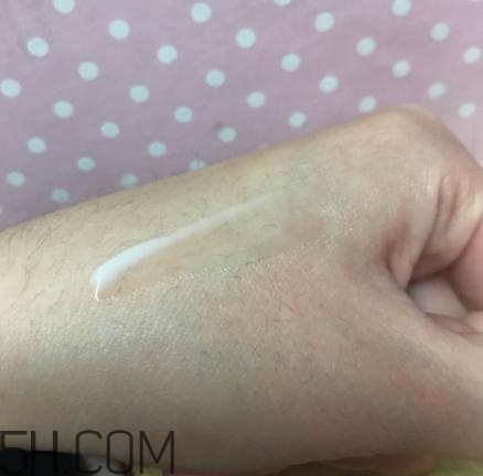 春紀(jì)咖啡醒膚緊致乳好用嗎？春紀(jì)咖啡醒膚緊致乳評(píng)測(cè)