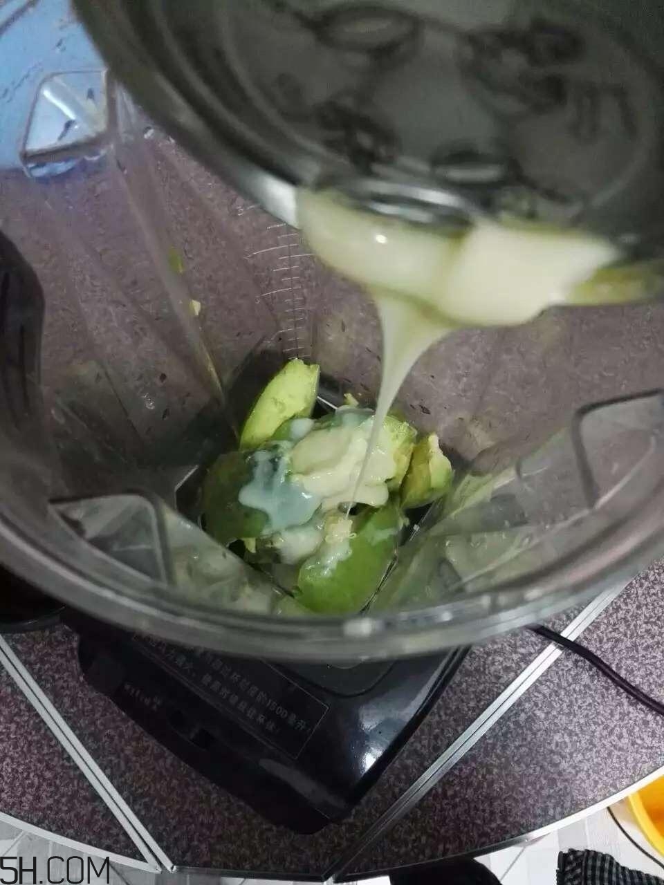 孕婦可以喝牛油果奶昔嗎？孕婦喝牛油果奶昔的好處？