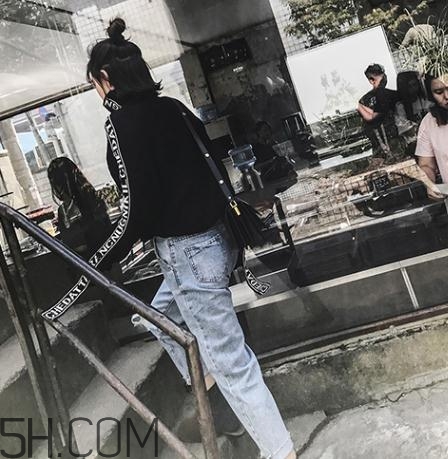 牛仔褲越洗越硬怎么辦？為什么牛仔褲洗完變硬？