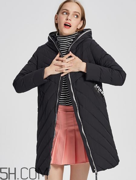 艾萊依羽絨服有折扣嗎？艾萊依羽絨服廠家在哪？