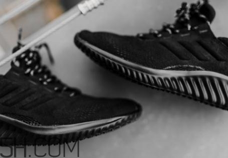 adidas alphabounce阿爾法小椰子皮質(zhì)版本什么時(shí)候發(fā)售？