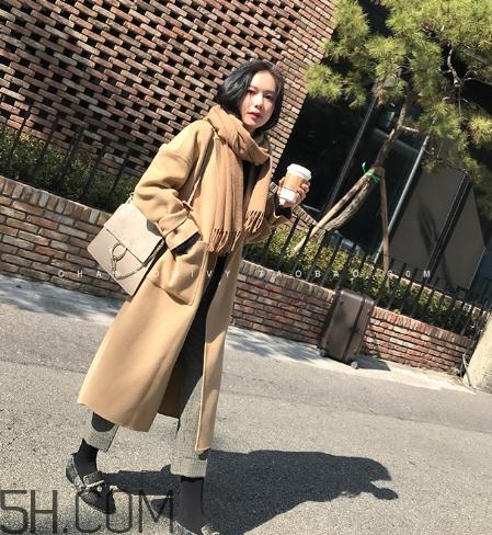 雙面呢大衣會(huì)掉毛嗎？雙面呢大衣掉毛怎么辦？