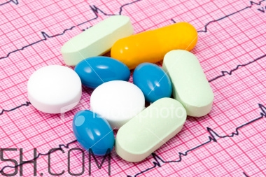 廁所蹲久了的危害是什么？日常解便秘的方法有哪些？