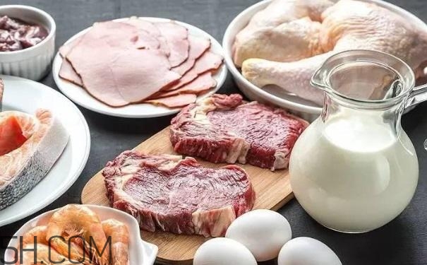增肌可以吃左旋肉堿嗎啊？增肌吃什么食物好？