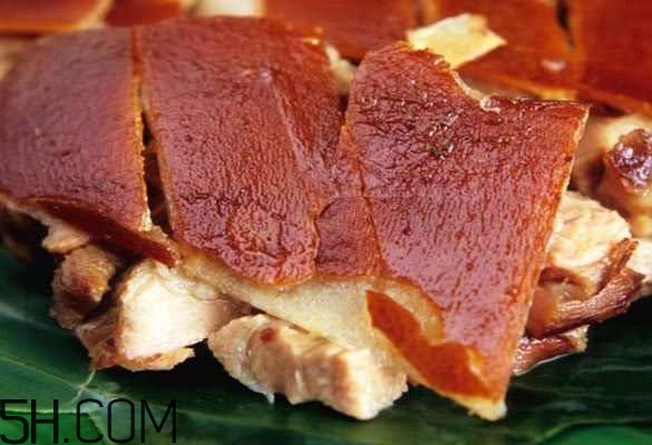 脆皮烤豬用什么設(shè)備好？中國最出名的脆皮烤豬在哪里？