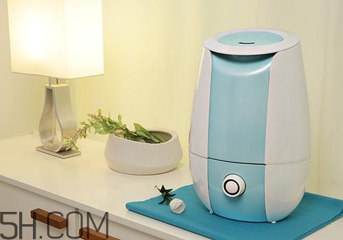 冬天用加濕器用什么水？加濕器上的水垢用什么清洗？