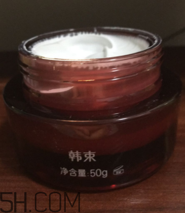 歐詩漫素顏霜和韓束素顏霜哪個(gè)好_性價(jià)比哪個(gè)更高