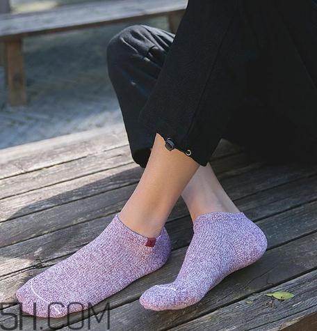 襪子洗完還臭怎么辦？襪子洗不干凈怎么辦？