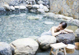 冬季泡溫泉有什么好處？冬季泡溫泉需要注意些什么？