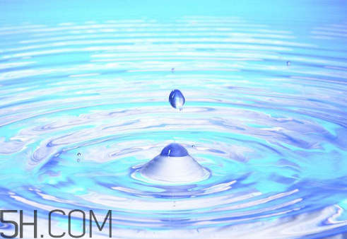 雙氧水是生理鹽水嗎？雙氧水是碘伏嗎？