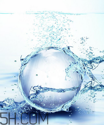 雙氧水是生理鹽水嗎？雙氧水是碘伏嗎？