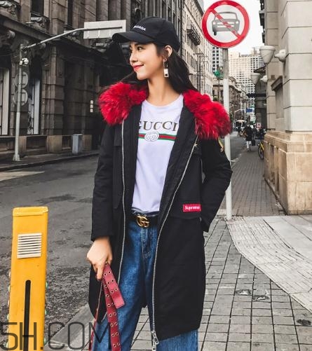 黑色派克服怎么搭配？黑色派克大衣搭配圖