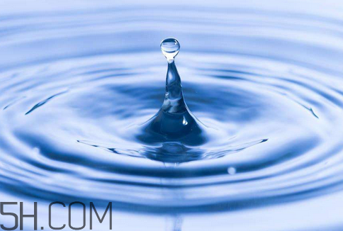 雙氧水會腐蝕銀耳釘嗎？雙氧水會腐蝕木板嗎？