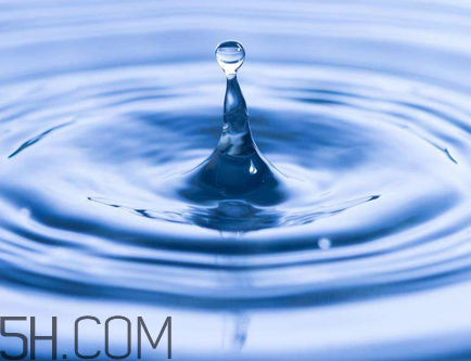 雙氧水會(huì)痛嗎？雙氧水會(huì)和什么反應(yīng)？