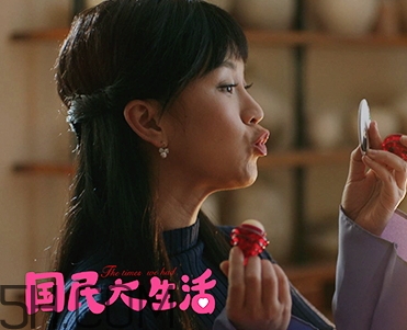 小蜜坊棒棒糖唇膏怎么打開(kāi)？小蜜坊棒棒糖唇膏好用嗎？