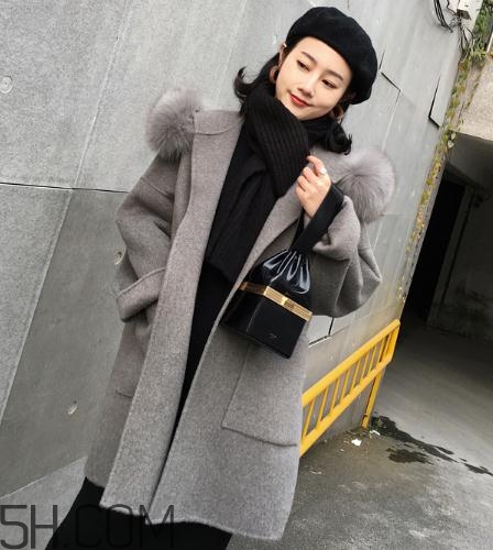 羊駝絨大衣暖和嗎？羊駝絨大衣和羽絨服哪個暖和？