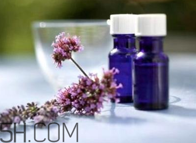 紫藥水可以擦舌頭嗎？紫藥水可以擦臉上嗎？