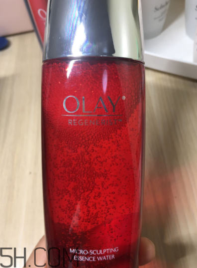 Olay新生活能水是精華水嗎？什么功效？