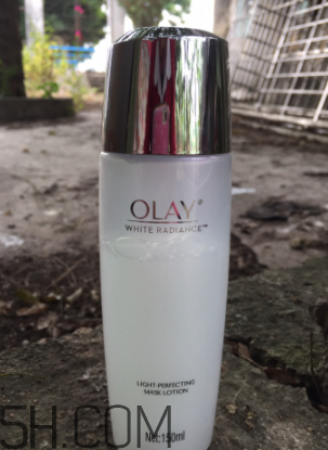 Olay15秒面膜水可以白天用嗎？能見光嗎？