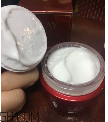Olay小臉面霜使用心得 產(chǎn)品評(píng)測
