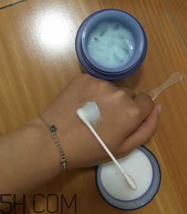 蘭芝睡眠面膜敷多長時間最好？使用心得