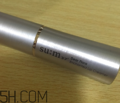 sum37悅色口紅沾杯嗎？持妝效果怎么樣？