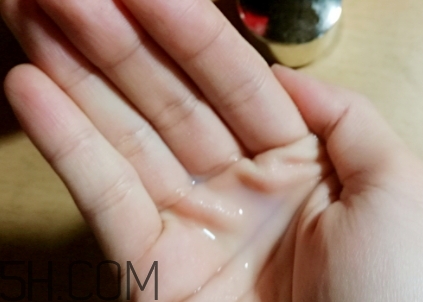 avenir艾文莉是什么牌子？高絲艾文莉和雪肌精哪個(gè)好？