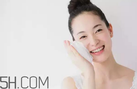 敏感肌膚用什么卸妝產(chǎn)品？臉上有紅血絲用什么卸妝？