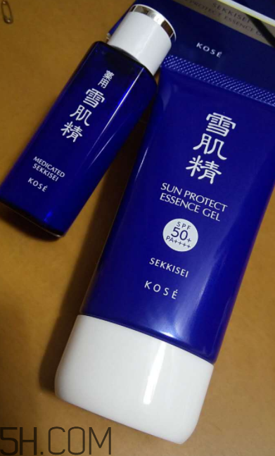 雪肌精防曬啫喱是化學防曬嗎？有刺激嗎？