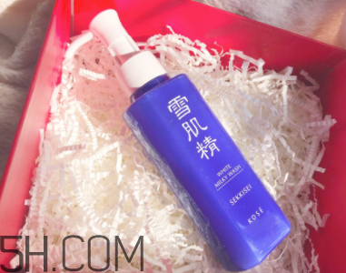 雪肌精柔凈洗顏乳有泡沫嗎？適合干皮嗎？