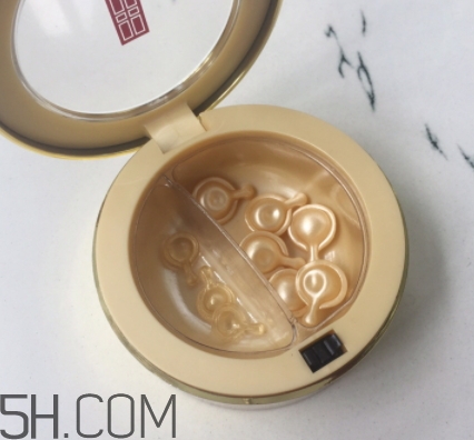 雅頓膠囊和小棕瓶膠囊哪個好？雅頓金膠和小棕瓶對比