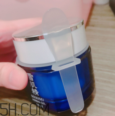 雪肌精菁華凝霜什么成分？有什么功效？