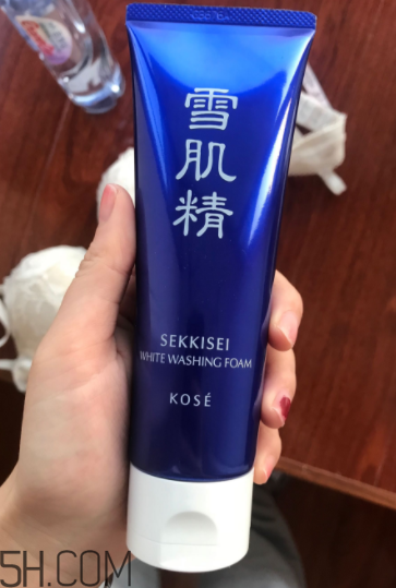 雪肌精洗面奶哪款適合敏感皮？哪款適合干皮？