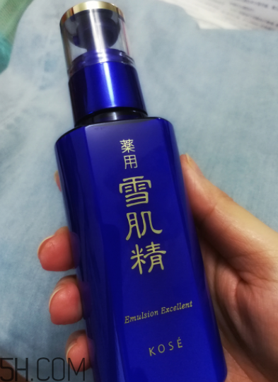 雪肌精哪款乳液保濕效果好？適合秋冬補水？