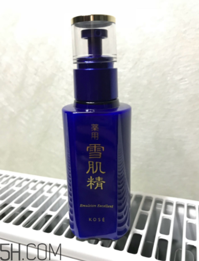 雪肌精哪款乳液保濕效果好？適合秋冬補水？