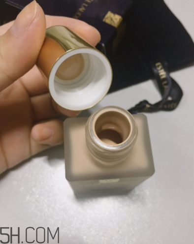 雅詩(shī)蘭黛持妝粉底液66號(hào)適合黃皮嗎？真人試色