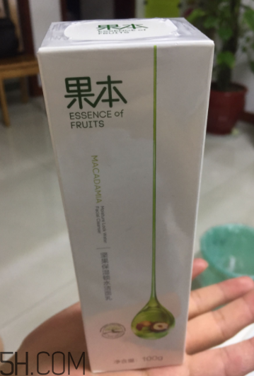 詩婷露雅堅果潔面乳有泡沫嗎？適合油皮嗎？