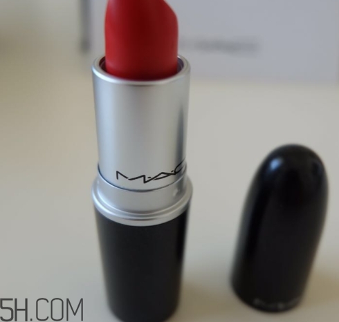 mac和tf口紅哪個(gè)好？mac魅可和tomford口紅對(duì)比