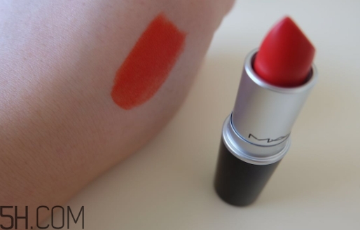 mac和tf口紅哪個(gè)好？mac魅可和tomford口紅對(duì)比