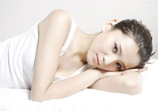 女性月經(jīng)初潮可以吃些什么？女性月經(jīng)初潮不可以吃些什么？