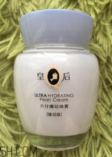 片仔癀珍珠膏夏天能用嗎？會(huì)不會(huì)很油？