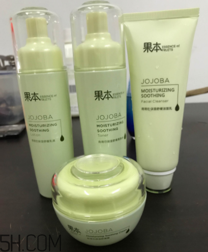 詩(shī)婷露雅荷荷巴系列有刺激嗎？適合敏感肌嗎？