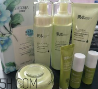 詩(shī)婷露雅荷荷巴系列有刺激嗎？適合敏感肌嗎？