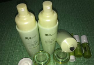 詩婷露雅荷荷巴系列有刺激嗎？適合敏感肌嗎？